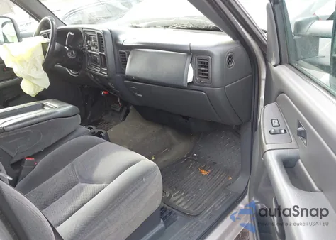 2005 Chevrolet Silverado 2500Hd Ls z USA, uszkodzony, nr VIN 1GCHK23275F891690